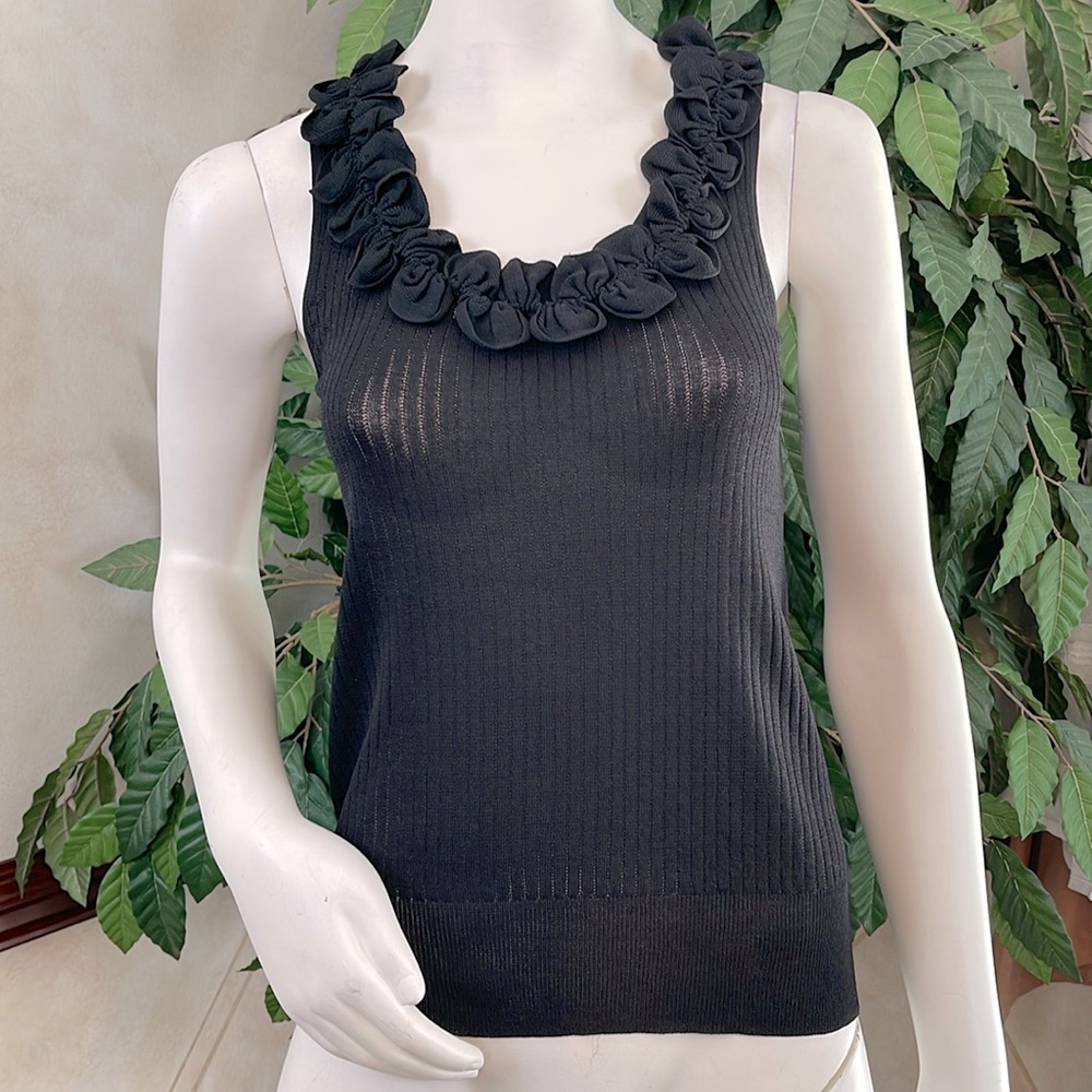 THE LIMITED BLACK ROSETTE TOP
